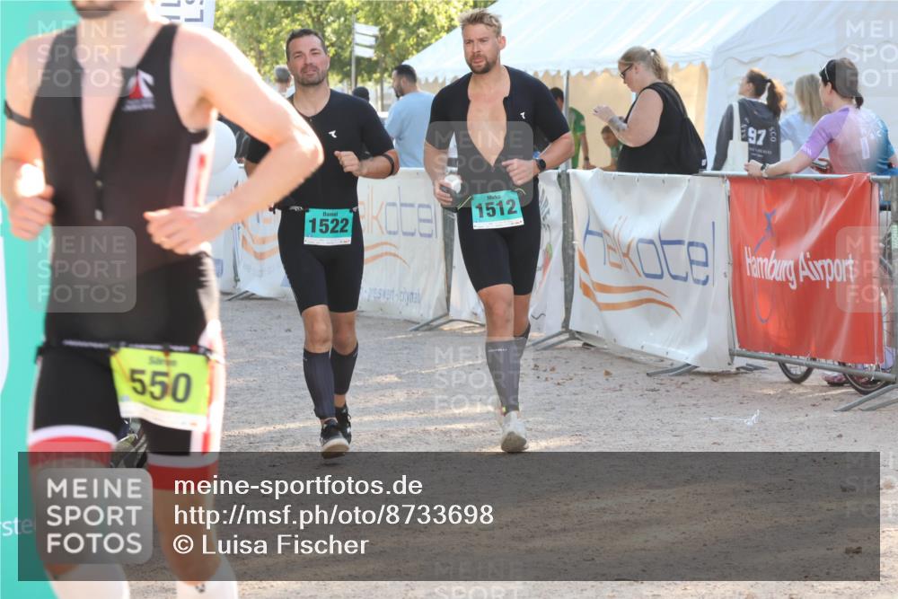 07.09.2025 - 19. Norderstedt Triathlon Luisa Fischer http://msf.ph/oto/8733698 07.09.2025 16:25:01 Ziel 550, 1512, 1522 meine-sportfotos.de