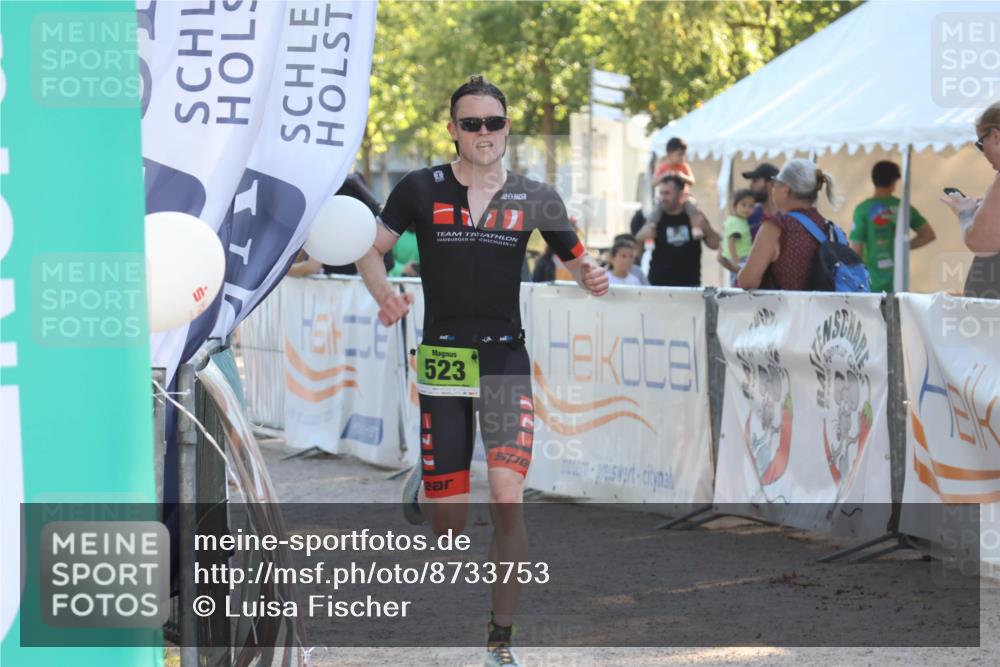07.09.2025 - 19. Norderstedt Triathlon Luisa Fischer http://msf.ph/oto/8733753 07.09.2025 16:25:44 Ziel 523 meine-sportfotos.de