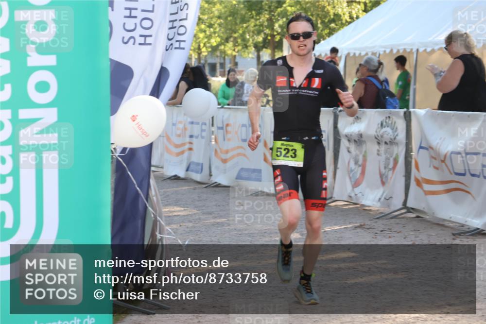 07.09.2025 - 19. Norderstedt Triathlon Luisa Fischer http://msf.ph/oto/8733758 07.09.2025 16:25:45 Ziel 523 meine-sportfotos.de