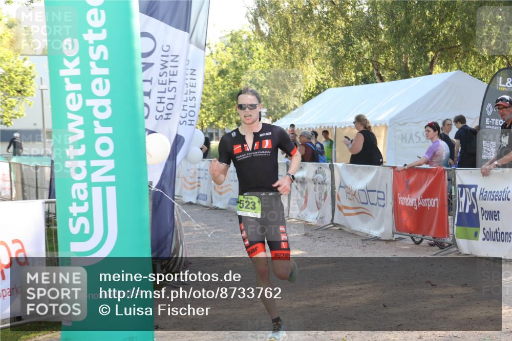 07.09.2025 - 19. Norderstedt Triathlon Luisa Fischer http://msf.ph/oto/8733762 07.09.2025 16:25:46 Ziel 523 meine-sportfotos.de