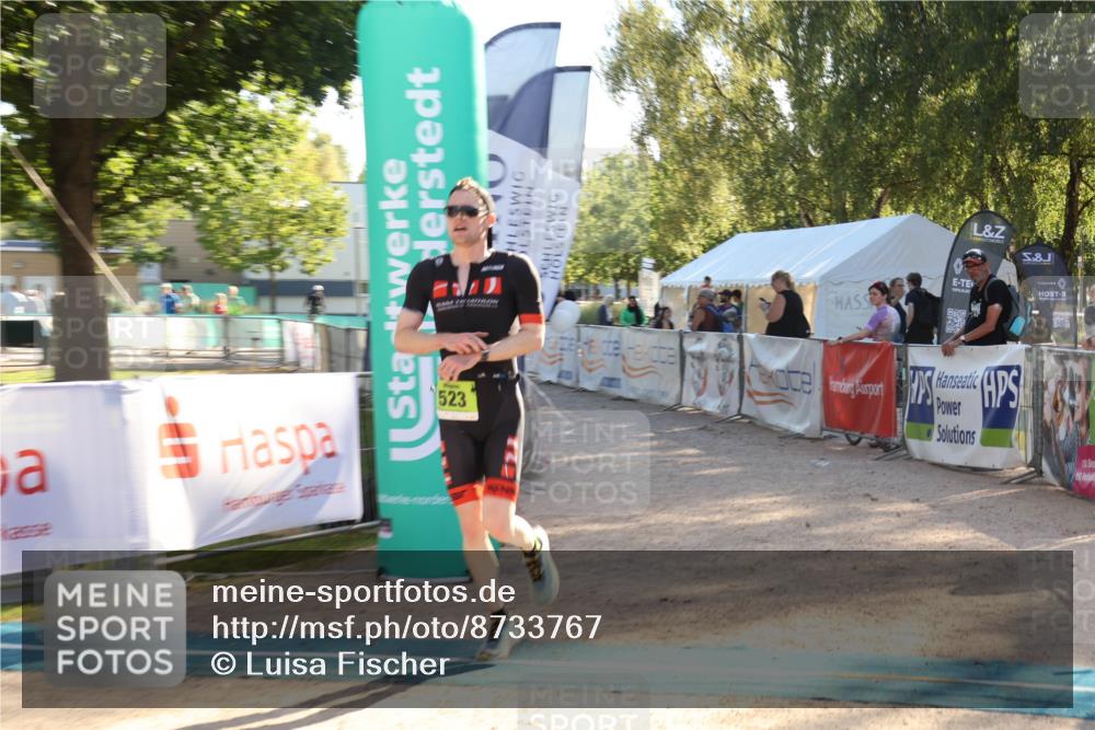 07.09.2025 - 19. Norderstedt Triathlon Luisa Fischer http://msf.ph/oto/8733767 07.09.2025 16:25:47 Ziel 523 meine-sportfotos.de