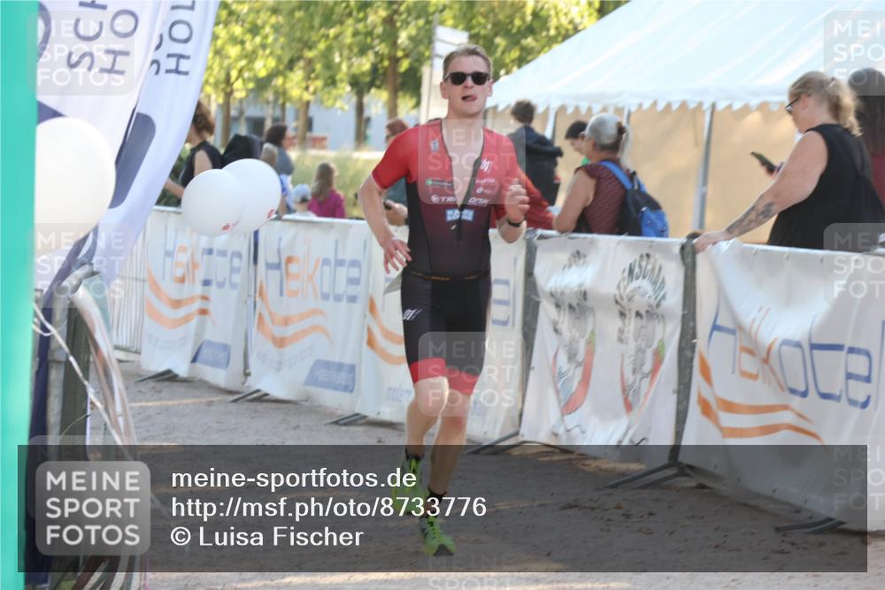 07.09.2025 - 19. Norderstedt Triathlon Luisa Fischer http://msf.ph/oto/8733776 07.09.2025 16:26:01 Ziel 499 meine-sportfotos.de