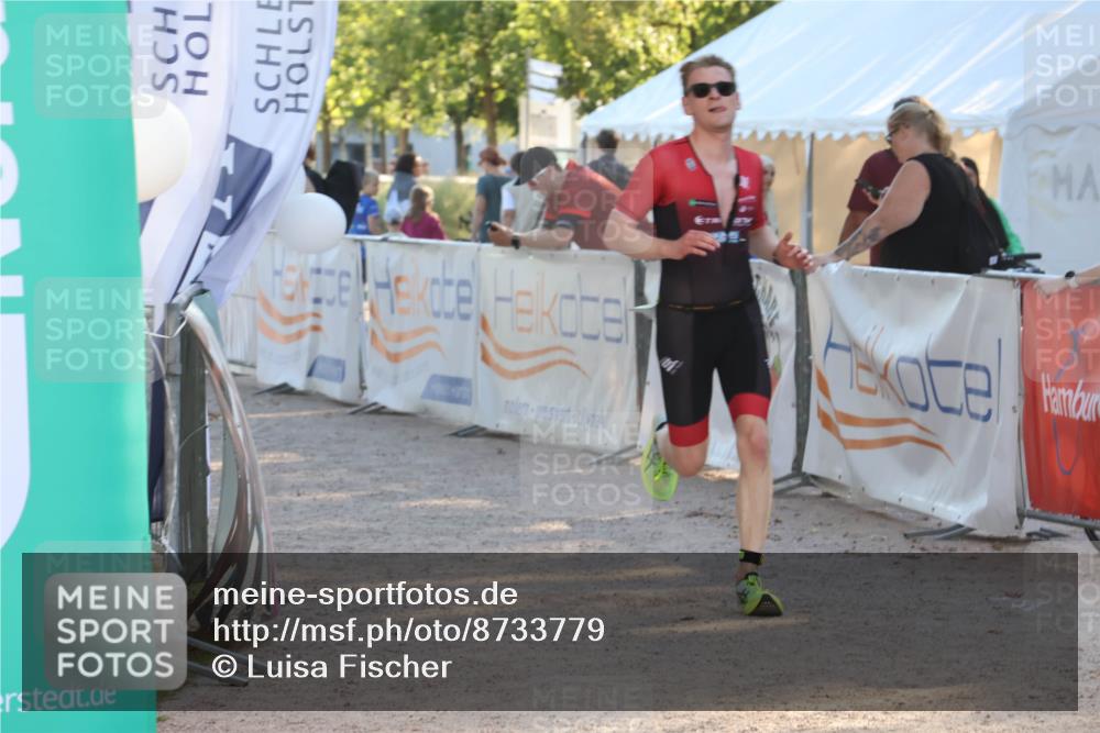 07.09.2025 - 19. Norderstedt Triathlon Luisa Fischer http://msf.ph/oto/8733779 07.09.2025 16:26:01 Ziel 499 meine-sportfotos.de