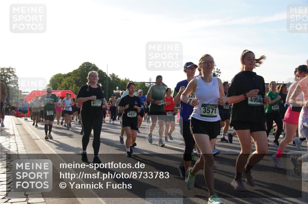 07.09.2025 - BARMER Alsterlauf Yannick Fuchs http://msf.ph/oto/8733783 07.09.2025 09:07:15 Laufen 2249, 6171, 4457, 040, 3429, 3571, 4958, 378, 3393 meine-sportfotos.de
