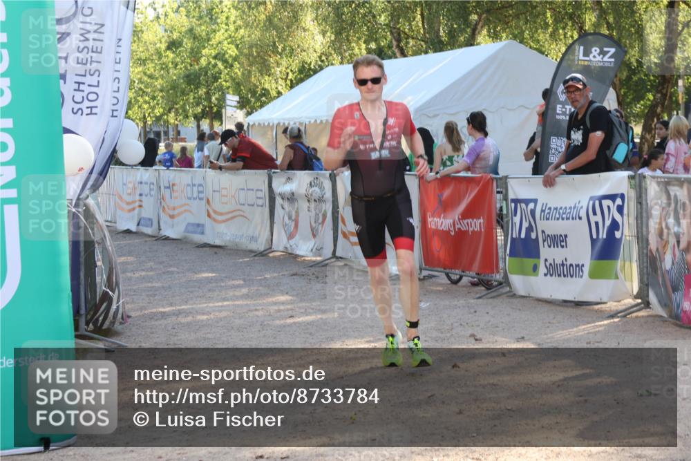 07.09.2025 - 19. Norderstedt Triathlon Luisa Fischer http://msf.ph/oto/8733784 07.09.2025 16:26:03 Ziel 499 meine-sportfotos.de