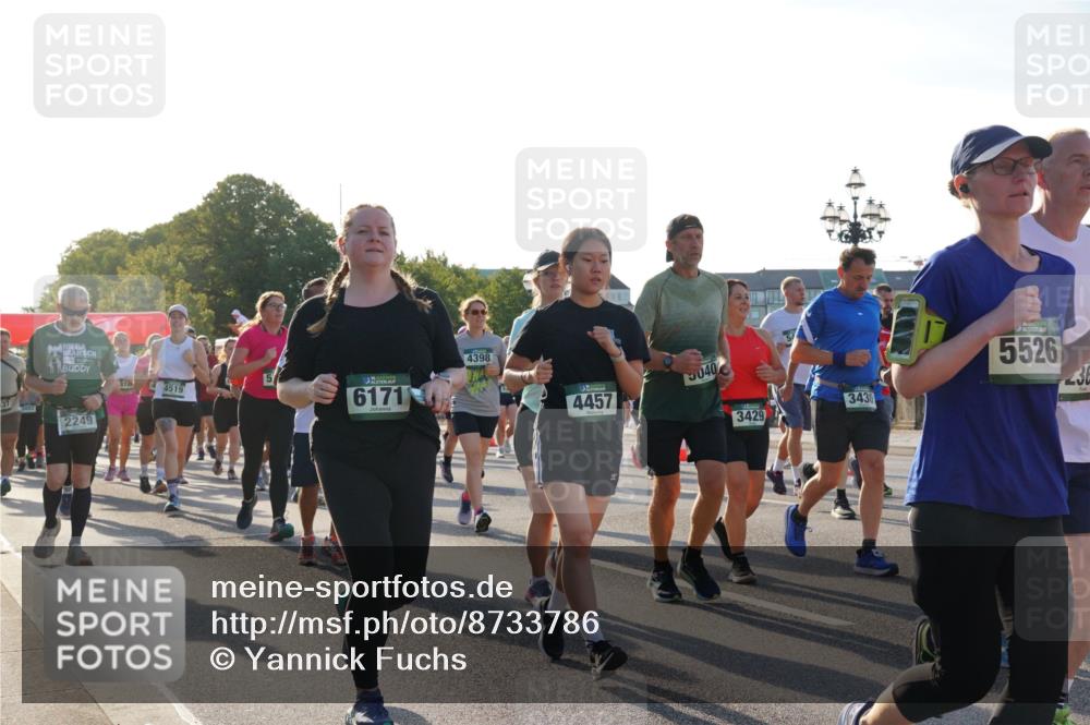 07.09.2025 - BARMER Alsterlauf Yannick Fuchs http://msf.ph/oto/8733786 07.09.2025 09:07:15 Laufen 5, 44519, 2249, 6171, 4398, 5040, 4457, 3430, 3429, 5526, 236 meine-sportfotos.de