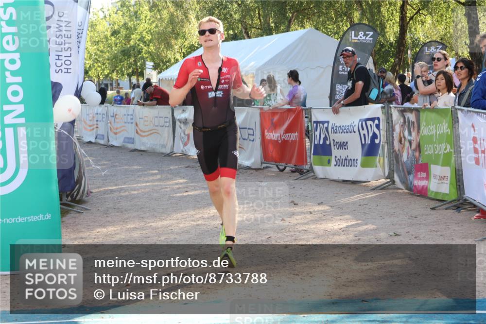 07.09.2025 - 19. Norderstedt Triathlon Luisa Fischer http://msf.ph/oto/8733788 07.09.2025 16:26:03 Ziel 499 meine-sportfotos.de