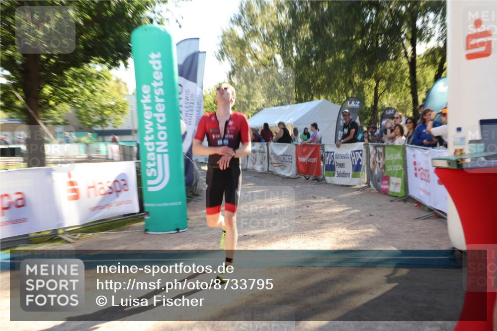 07.09.2025 - 19. Norderstedt Triathlon Luisa Fischer http://msf.ph/oto/8733795 07.09.2025 16:26:04 Ziel 499 meine-sportfotos.de
