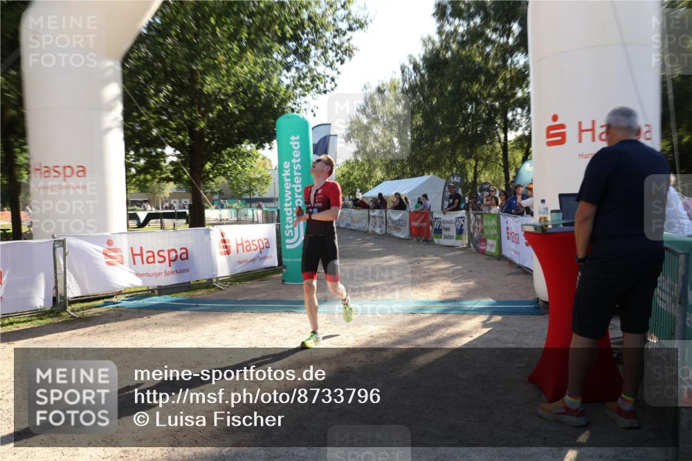 07.09.2025 - 19. Norderstedt Triathlon Luisa Fischer http://msf.ph/oto/8733796 07.09.2025 16:26:05 Ziel 499 meine-sportfotos.de