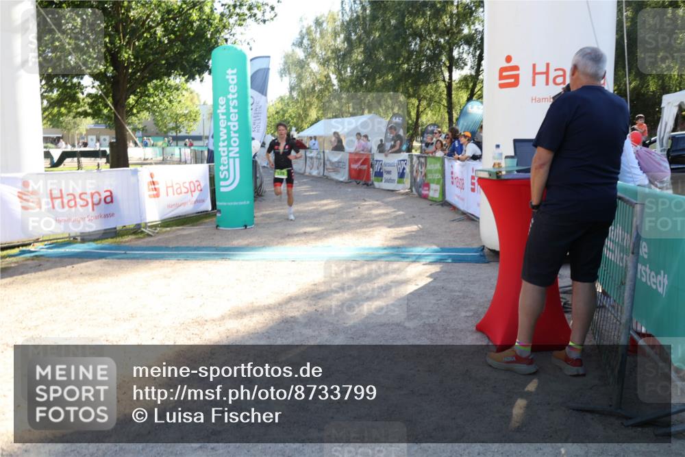 07.09.2025 - 19. Norderstedt Triathlon Luisa Fischer http://msf.ph/oto/8733799 07.09.2025 16:26:23 Ziel 520 meine-sportfotos.de