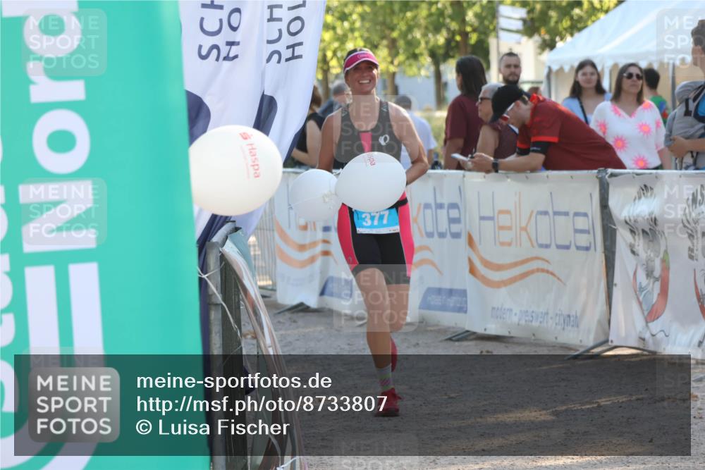07.09.2025 - 19. Norderstedt Triathlon Luisa Fischer http://msf.ph/oto/8733807 07.09.2025 16:26:45 Ziel  meine-sportfotos.de