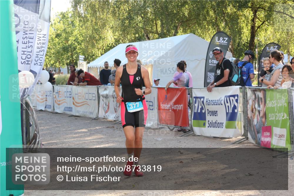 07.09.2025 - 19. Norderstedt Triathlon Luisa Fischer http://msf.ph/oto/8733819 07.09.2025 16:26:49 Ziel 377 meine-sportfotos.de