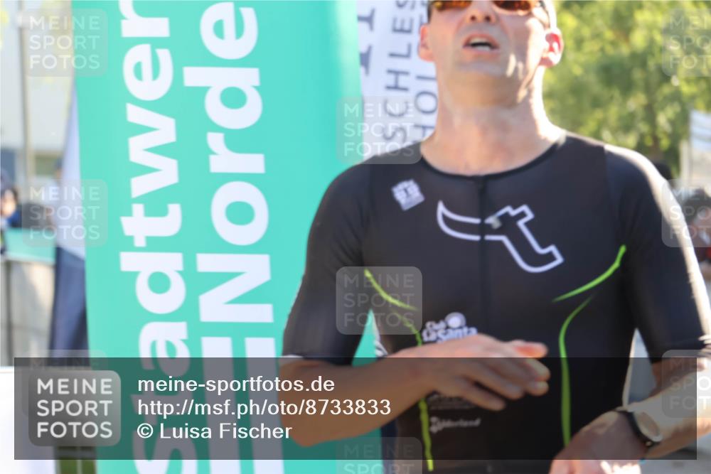 07.09.2025 - 19. Norderstedt Triathlon Luisa Fischer http://msf.ph/oto/8733833 07.09.2025 16:26:55 Ziel 377, 542 meine-sportfotos.de