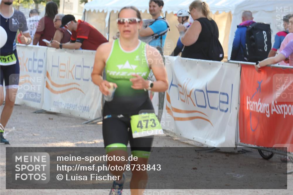 07.09.2025 - 19. Norderstedt Triathlon Luisa Fischer http://msf.ph/oto/8733843 07.09.2025 16:27:00 Ziel 473, 542, 1511 meine-sportfotos.de