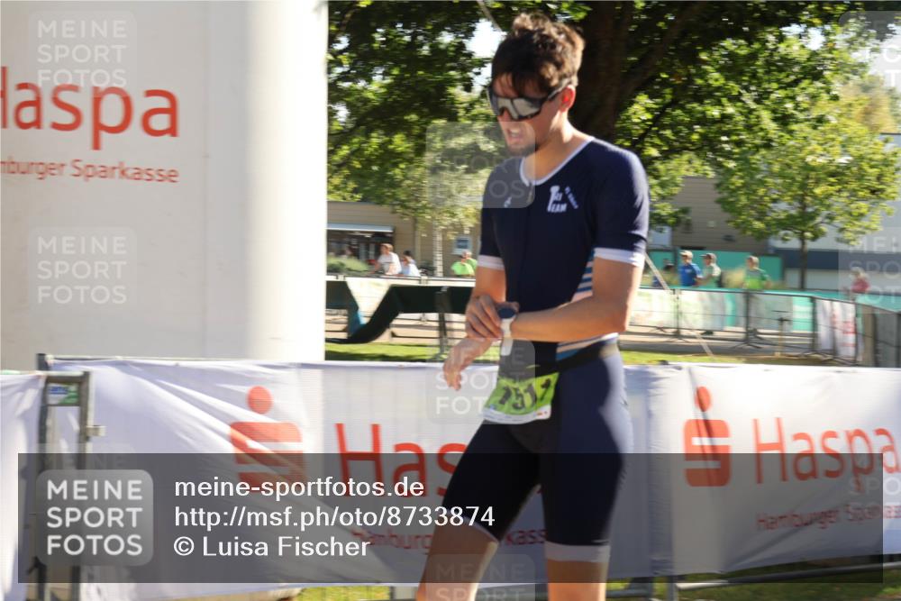 07.09.2025 - 19. Norderstedt Triathlon Luisa Fischer http://msf.ph/oto/8733874 07.09.2025 16:27:06 Ziel 473, 1511 meine-sportfotos.de
