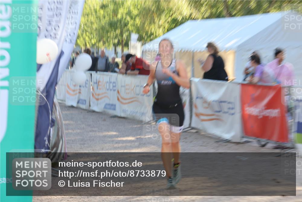07.09.2025 - 19. Norderstedt Triathlon Luisa Fischer http://msf.ph/oto/8733879 07.09.2025 16:27:30 Ziel 452 meine-sportfotos.de