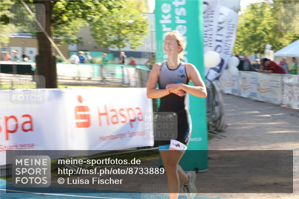 07.09.2025 - 19. Norderstedt Triathlon Luisa Fischer http://msf.ph/oto/8733889 07.09.2025 16:27:32 Ziel 452 meine-sportfotos.de