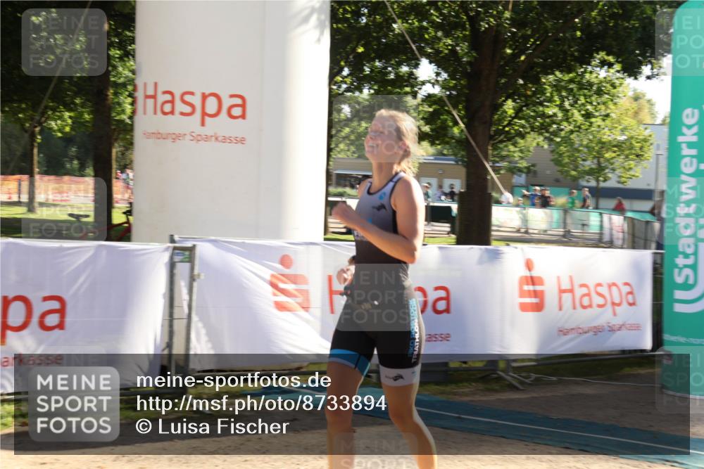 07.09.2025 - 19. Norderstedt Triathlon Luisa Fischer http://msf.ph/oto/8733894 07.09.2025 16:27:33 Ziel 452 meine-sportfotos.de