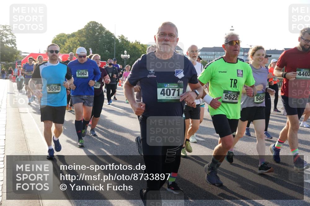 07.09.2025 - BARMER Alsterlauf Yannick Fuchs http://msf.ph/oto/8733897 07.09.2025 09:07:25 Laufen 3550, 5062, 481, 36, 4071, 5622, 588, 4402 meine-sportfotos.de