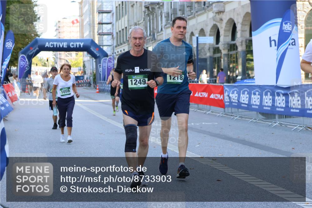 07.09.2025 - BARMER Alsterlauf Strokosch-Dieckow http://msf.ph/oto/8733903 07.09.2025 11:46:10 Ziel 1169, 1170, 1208 meine-sportfotos.de