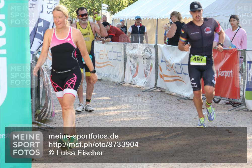 07.09.2025 - 19. Norderstedt Triathlon Luisa Fischer http://msf.ph/oto/8733904 07.09.2025 16:27:42 Ziel 497, 1528 meine-sportfotos.de