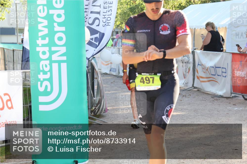 07.09.2025 - 19. Norderstedt Triathlon Luisa Fischer http://msf.ph/oto/8733914 07.09.2025 16:27:44 Ziel 497, 1523, 1528 meine-sportfotos.de