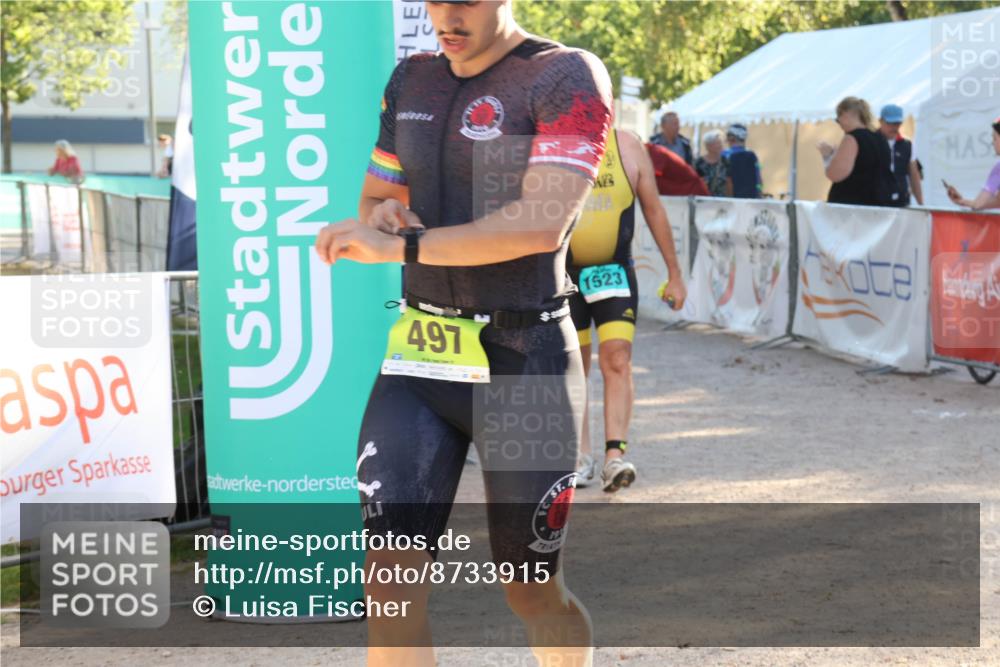 07.09.2025 - 19. Norderstedt Triathlon Luisa Fischer http://msf.ph/oto/8733915 07.09.2025 16:27:45 Ziel 497, 1523, 1528 meine-sportfotos.de