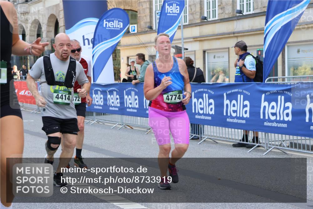 07.09.2025 - BARMER Alsterlauf Strokosch-Dieckow http://msf.ph/oto/8733919 07.09.2025 10:20:48 Ziel 2241, 4206, 4316, 4564, 5019, 5846, 5848, 8031 meine-sportfotos.de