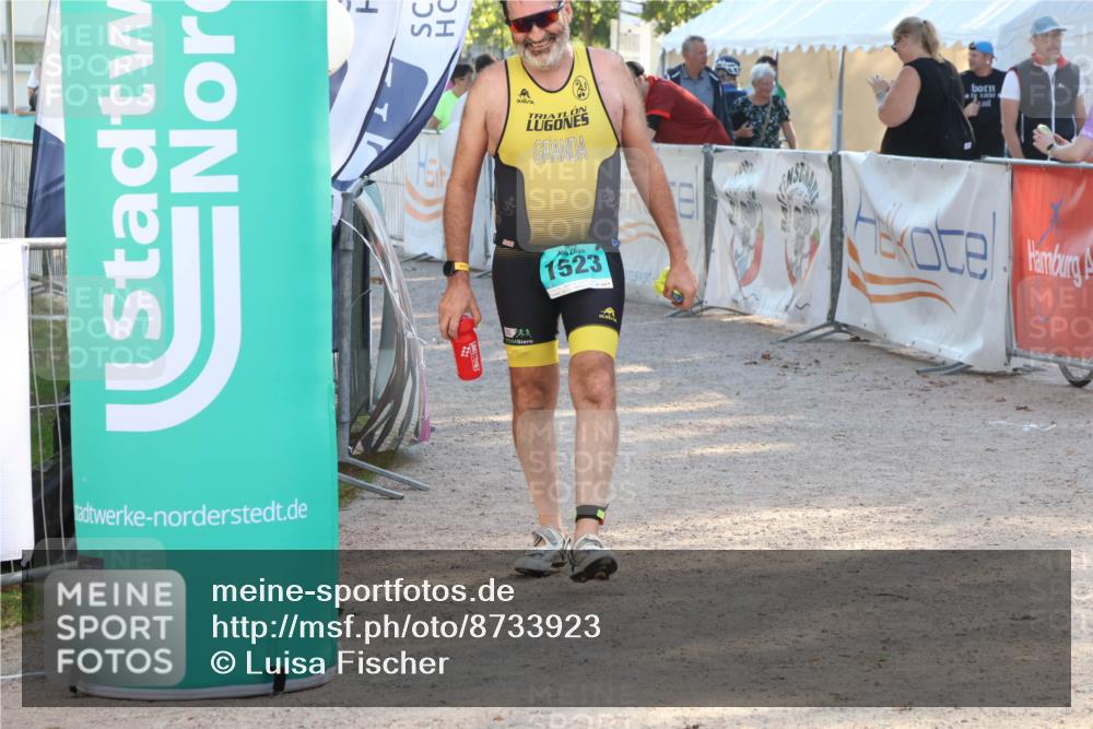 07.09.2025 - 19. Norderstedt Triathlon Luisa Fischer http://msf.ph/oto/8733923 07.09.2025 16:27:46 Ziel 497, 1523, 1528 meine-sportfotos.de