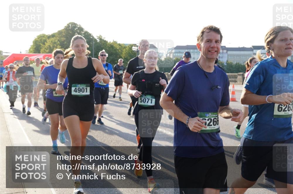 07.09.2025 - BARMER Alsterlauf Yannick Fuchs http://msf.ph/oto/8733928 07.09.2025 09:07:29 Laufen 4901, 5071, 36, 266, 6263 meine-sportfotos.de
