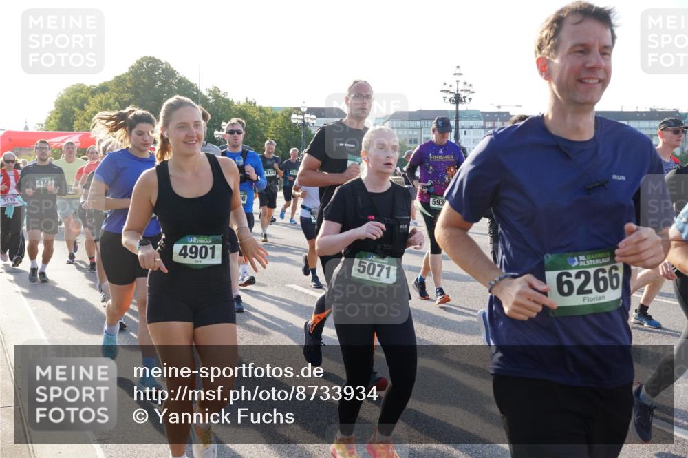 07.09.2025 - BARMER Alsterlauf Yannick Fuchs http://msf.ph/oto/8733934 07.09.2025 09:07:29 Laufen 3145, 4743, 4901, 0, 4137, 5071, 593, 36, 6266 meine-sportfotos.de