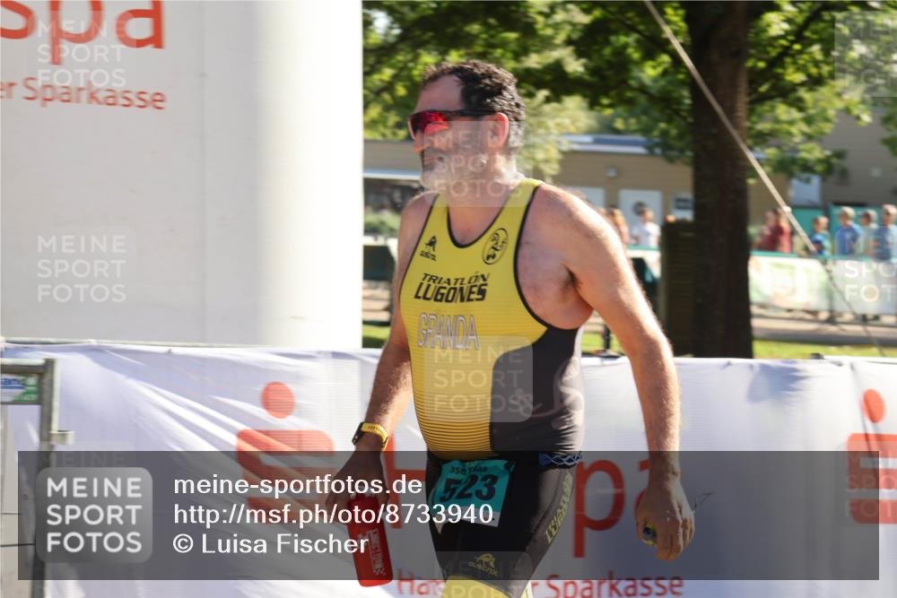 07.09.2025 - 19. Norderstedt Triathlon Luisa Fischer http://msf.ph/oto/8733940 07.09.2025 16:27:50 Ziel 497, 1523, 1528 meine-sportfotos.de