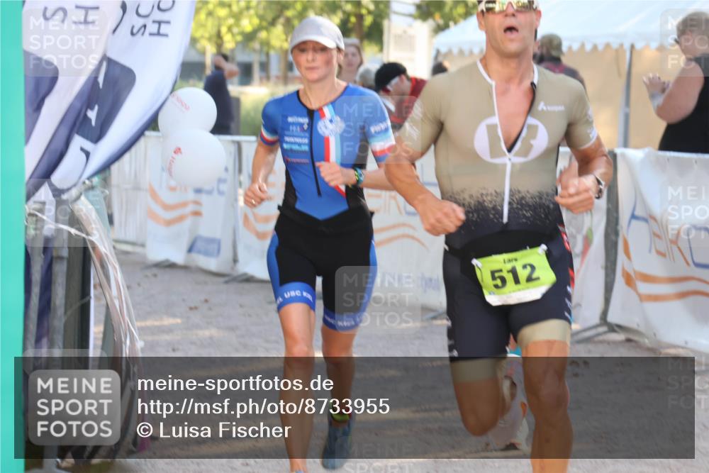07.09.2025 - 19. Norderstedt Triathlon Luisa Fischer http://msf.ph/oto/8733955 07.09.2025 16:28:01 Ziel 479, 512, 524 meine-sportfotos.de