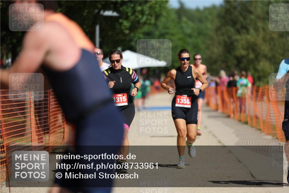 07.09.2025 - 19. Norderstedt Triathlon Michael Strokosch http://msf.ph/oto/8733961 07.09.2025 12:15:28 Laufen 807, 1253, 1305, 1315, 1358, 1365 meine-sportfotos.de