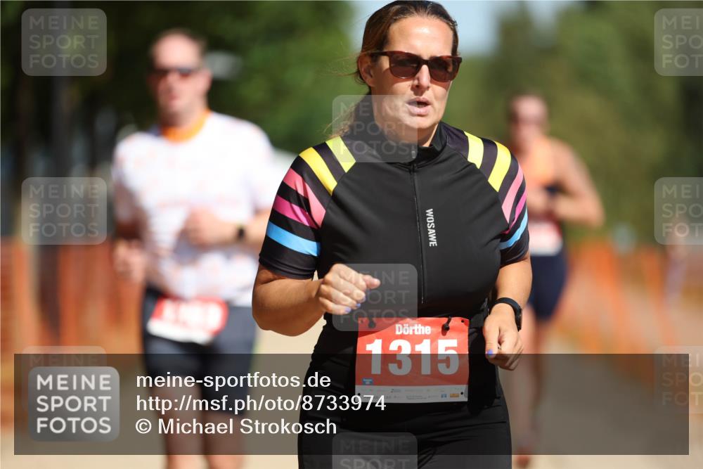 07.09.2025 - 19. Norderstedt Triathlon Michael Strokosch http://msf.ph/oto/8733974 07.09.2025 12:15:33 Laufen 807, 1253, 1305, 1315, 1358 meine-sportfotos.de
