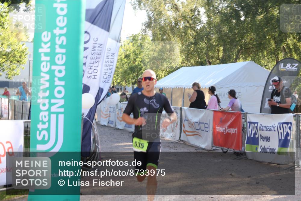 07.09.2025 - 19. Norderstedt Triathlon Luisa Fischer http://msf.ph/oto/8733975 07.09.2025 16:28:10 Ziel 479, 524, 535 meine-sportfotos.de