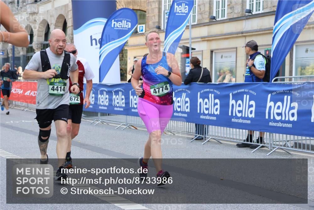 07.09.2025 - BARMER Alsterlauf Strokosch-Dieckow http://msf.ph/oto/8733986 07.09.2025 10:20:48 Ziel 2241, 4206, 4316, 4564, 5019, 5846, 5848, 8031 meine-sportfotos.de
