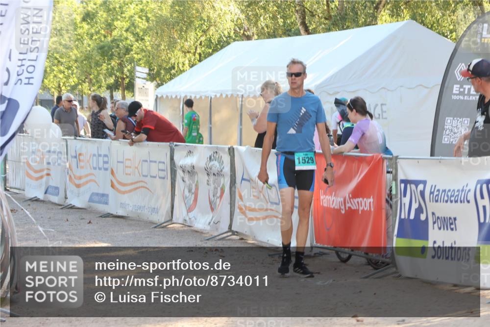 07.09.2025 - 19. Norderstedt Triathlon Luisa Fischer http://msf.ph/oto/8734011 07.09.2025 16:28:15 Ziel 535 meine-sportfotos.de