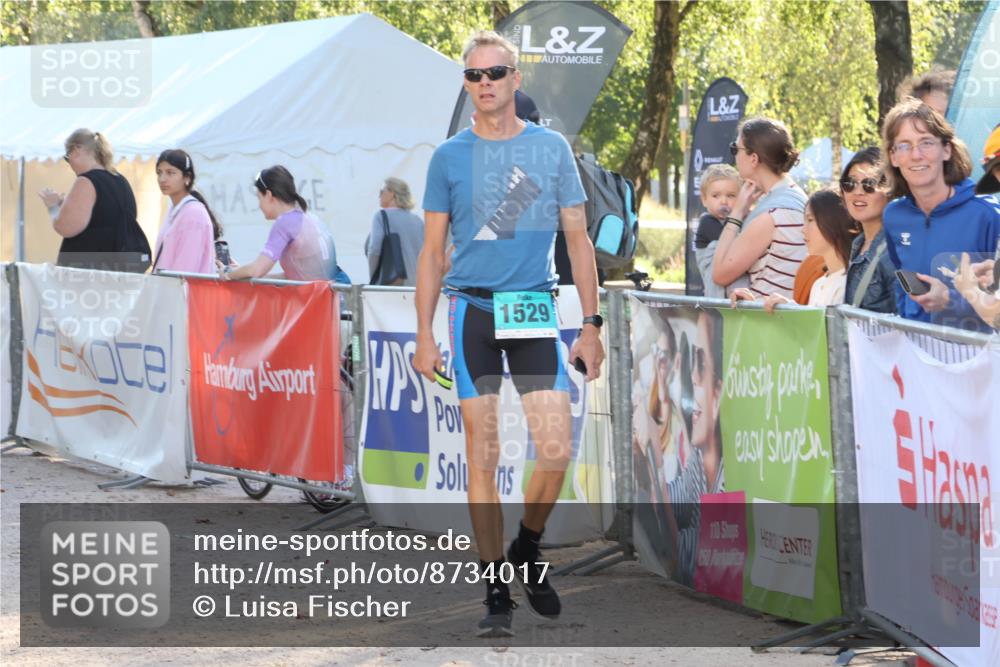 07.09.2025 - 19. Norderstedt Triathlon Luisa Fischer http://msf.ph/oto/8734017 07.09.2025 16:28:19 Ziel 1488, 1529 meine-sportfotos.de