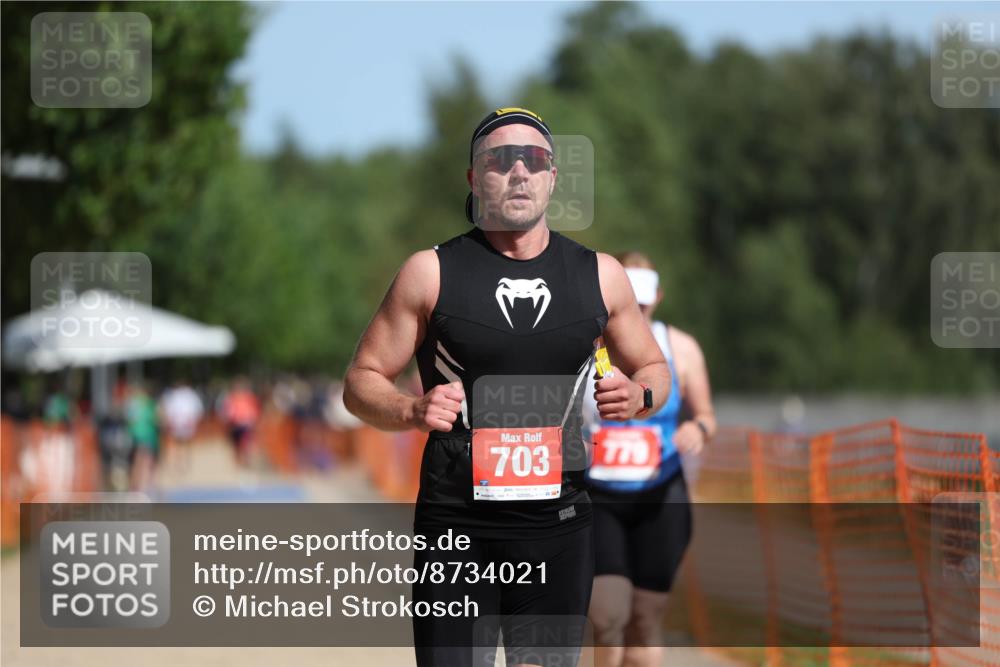07.09.2025 - 19. Norderstedt Triathlon Michael Strokosch http://msf.ph/oto/8734021 07.09.2025 12:15:48 Laufen 703, 779, 1217 meine-sportfotos.de