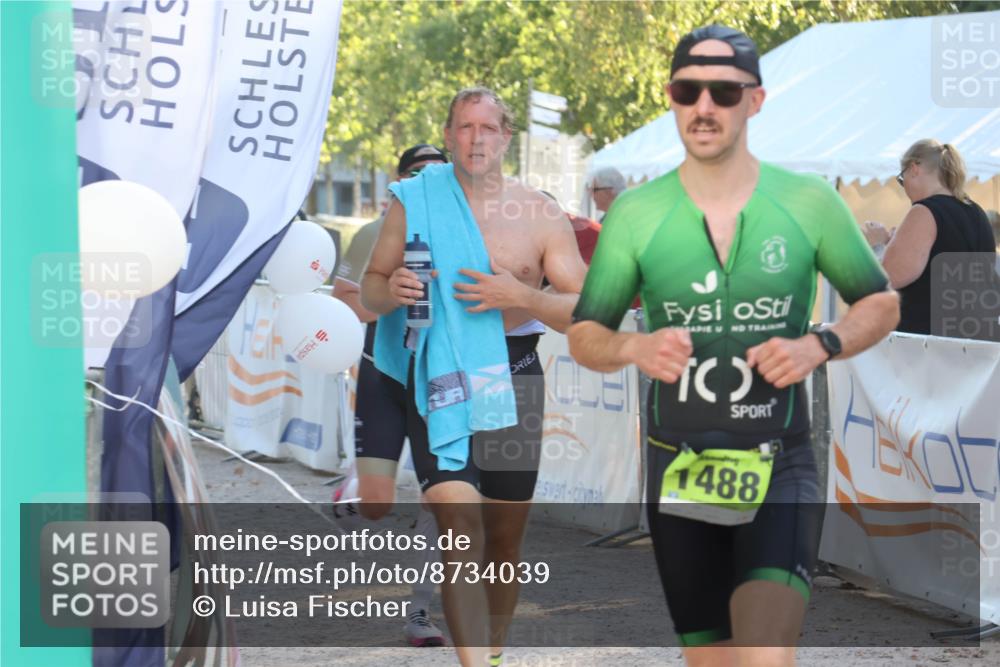 07.09.2025 - 19. Norderstedt Triathlon Luisa Fischer http://msf.ph/oto/8734039 07.09.2025 16:28:22 Ziel 515, 1488, 1529 meine-sportfotos.de