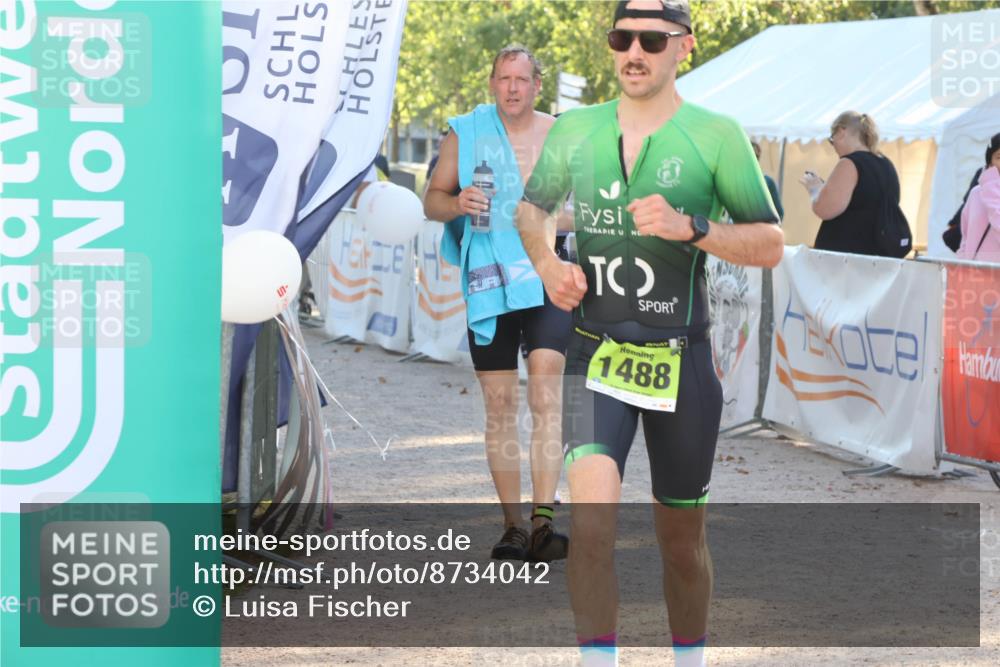 07.09.2025 - 19. Norderstedt Triathlon Luisa Fischer http://msf.ph/oto/8734042 07.09.2025 16:28:23 Ziel 515, 1488, 1529 meine-sportfotos.de