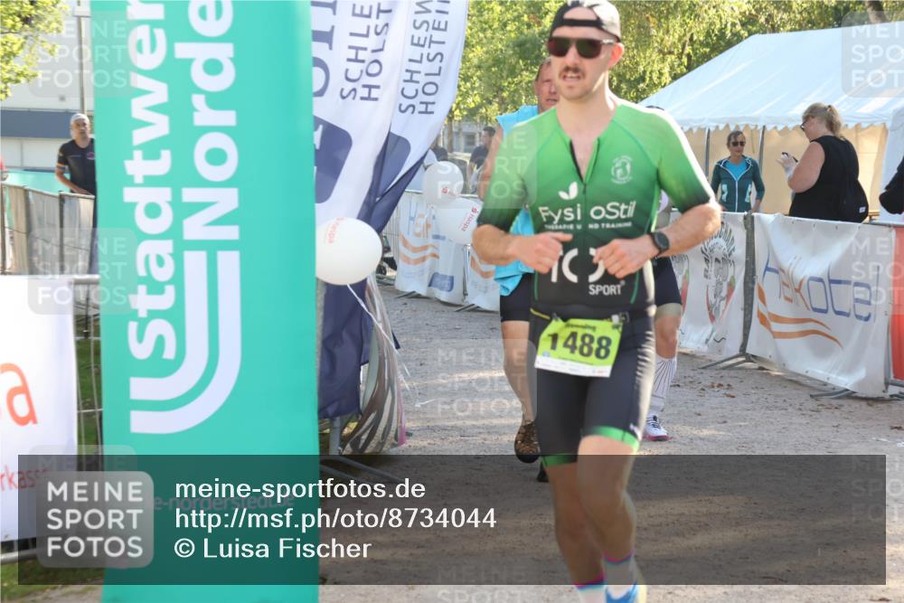 07.09.2025 - 19. Norderstedt Triathlon Luisa Fischer http://msf.ph/oto/8734044 07.09.2025 16:28:23 Ziel 515, 1488, 1529 meine-sportfotos.de