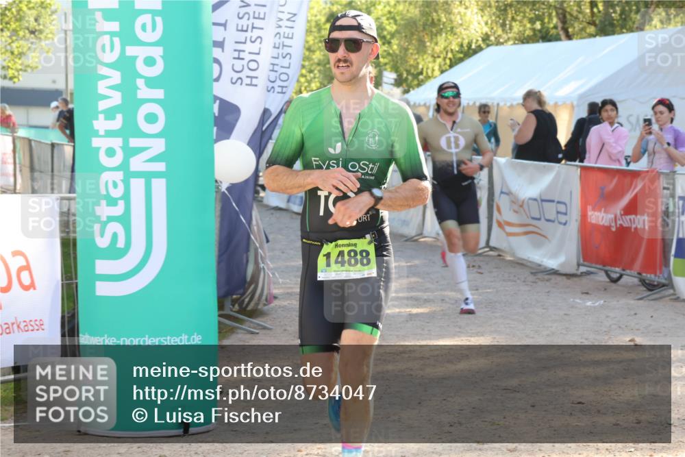 07.09.2025 - 19. Norderstedt Triathlon Luisa Fischer http://msf.ph/oto/8734047 07.09.2025 16:28:23 Ziel 515, 1488, 1529 meine-sportfotos.de