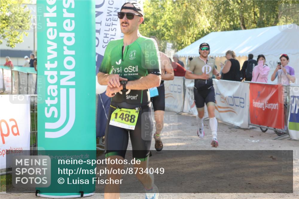 07.09.2025 - 19. Norderstedt Triathlon Luisa Fischer http://msf.ph/oto/8734049 07.09.2025 16:28:24 Ziel 515, 1488, 1529 meine-sportfotos.de