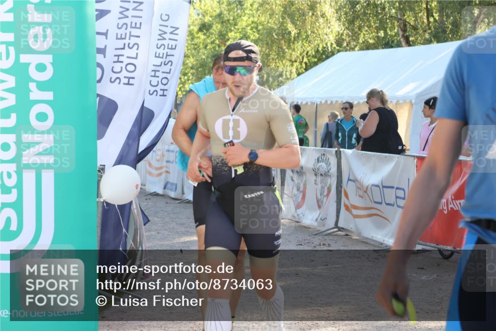 07.09.2025 - 19. Norderstedt Triathlon Luisa Fischer http://msf.ph/oto/8734063 07.09.2025 16:28:26 Ziel 515, 1488, 1529, 1534 meine-sportfotos.de
