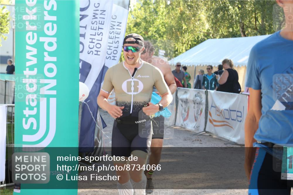07.09.2025 - 19. Norderstedt Triathlon Luisa Fischer http://msf.ph/oto/8734066 07.09.2025 16:28:26 Ziel 515, 1488, 1529, 1534 meine-sportfotos.de