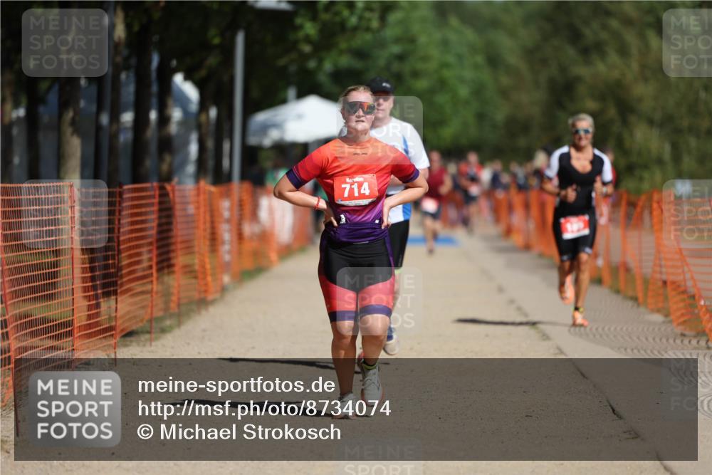 07.09.2025 - 19. Norderstedt Triathlon Michael Strokosch http://msf.ph/oto/8734074 07.09.2025 12:16:16 Laufen 186, 714, 1282 meine-sportfotos.de