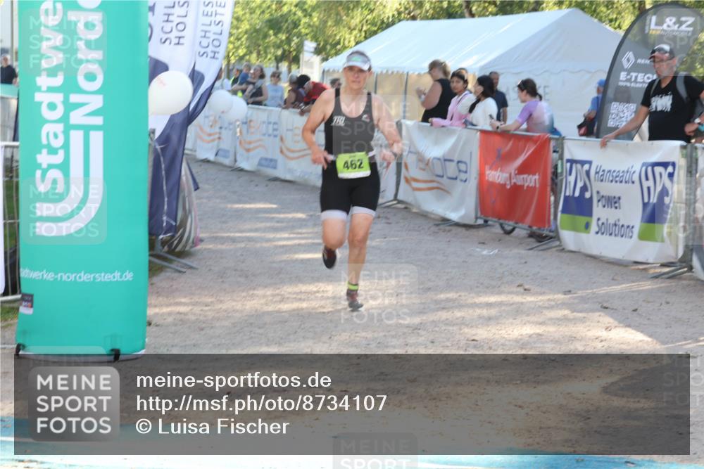 07.09.2025 - 19. Norderstedt Triathlon Luisa Fischer http://msf.ph/oto/8734107 07.09.2025 16:28:44 Ziel 462 meine-sportfotos.de