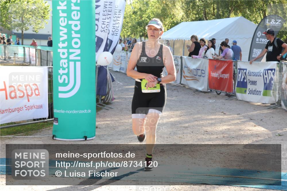 07.09.2025 - 19. Norderstedt Triathlon Luisa Fischer http://msf.ph/oto/8734120 07.09.2025 16:28:45 Ziel 462 meine-sportfotos.de